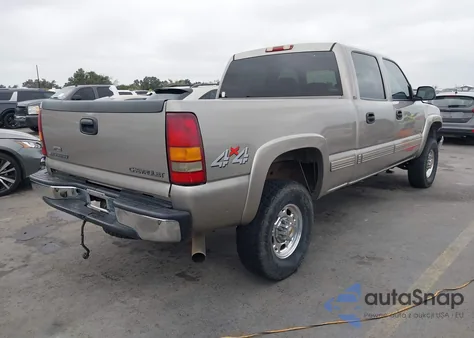 2002 Chevrolet Silverado 2500Hd Lt from USA, damaged, VIN 1GCHK23U62F247742